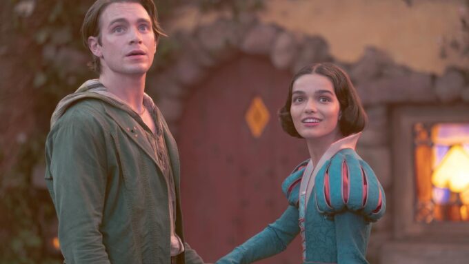 Who is Jonathan in Snow White 2025 and How Does His Character Change the Original Story? 1 Andrew Burnap jonathan